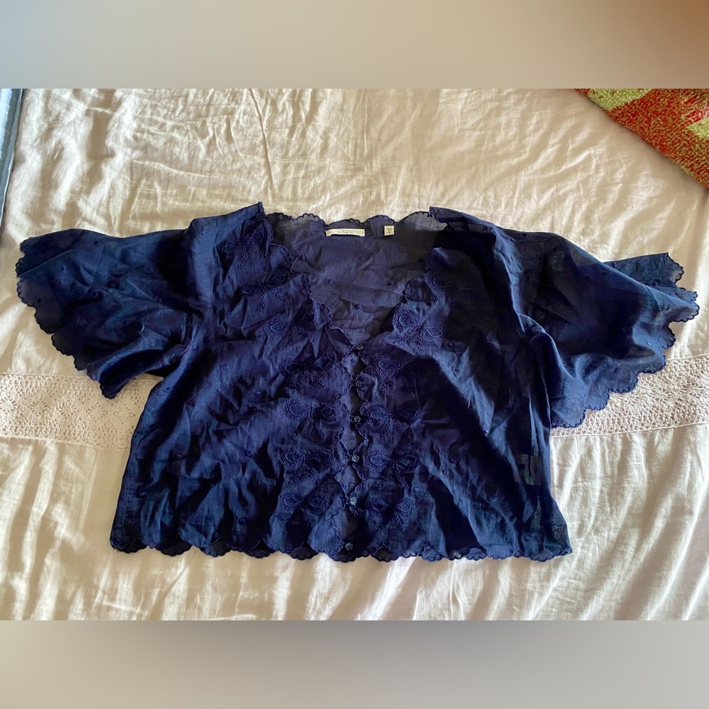 Doen navy blue Ruffled Crop Blouse with button gaps